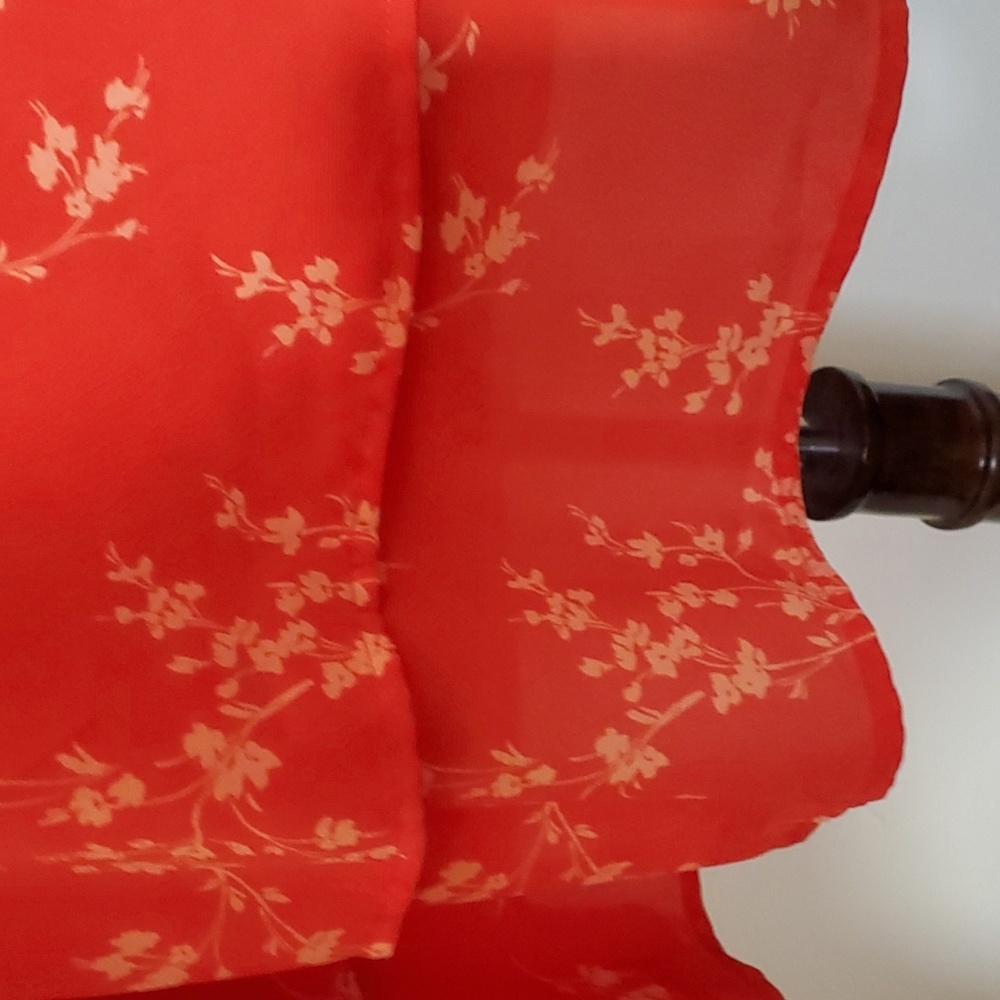 Vince Camuto orange floral blouse - Picture 3 of 8